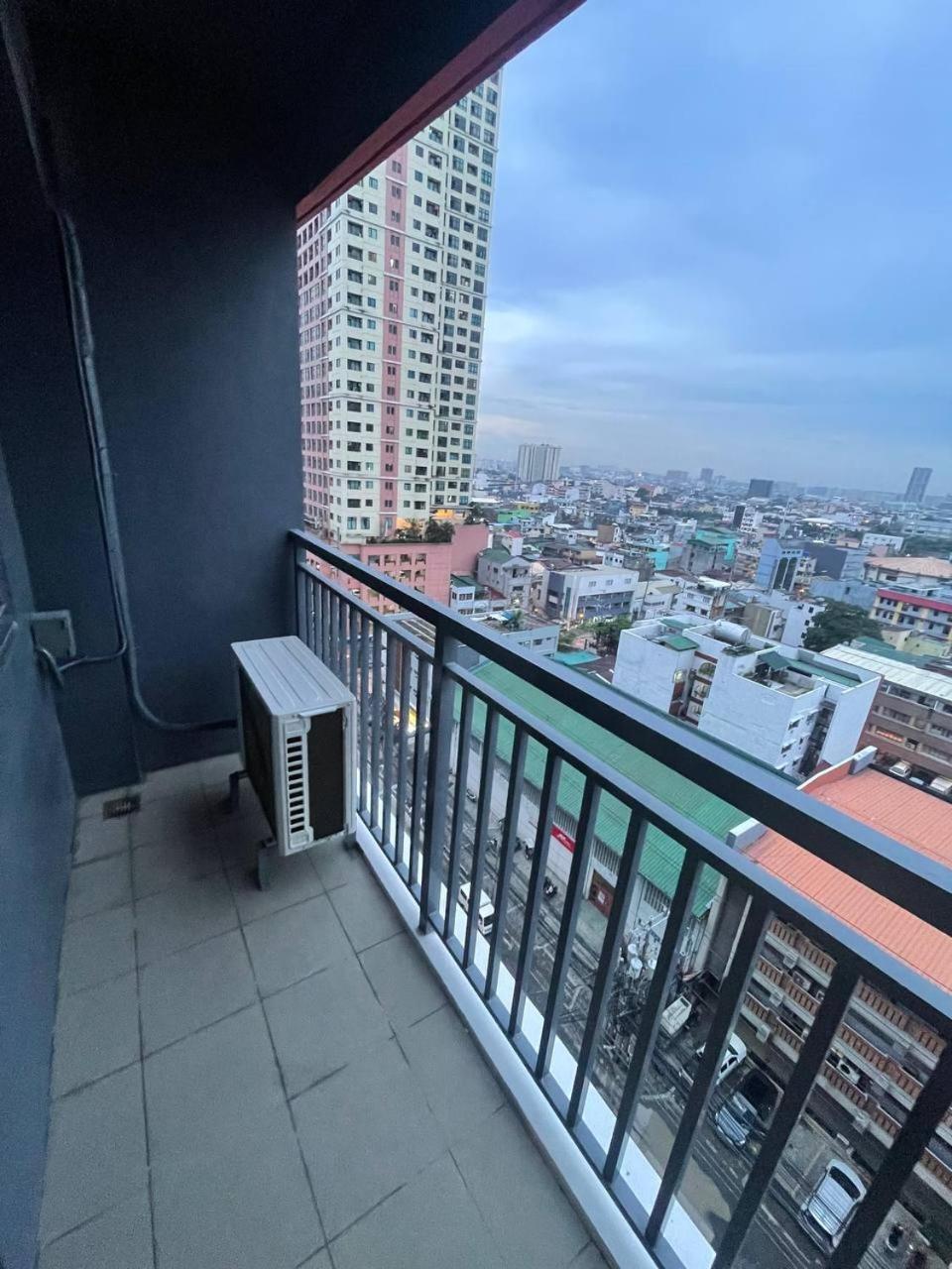 Red Residences Chino Roces Makati San Pedro Makati Exterior foto