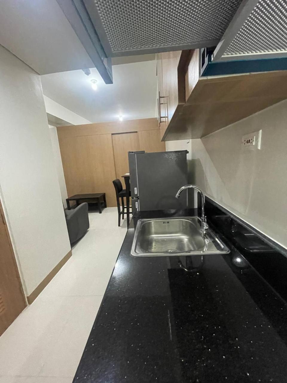 Red Residences Chino Roces Makati San Pedro Makati Exterior foto